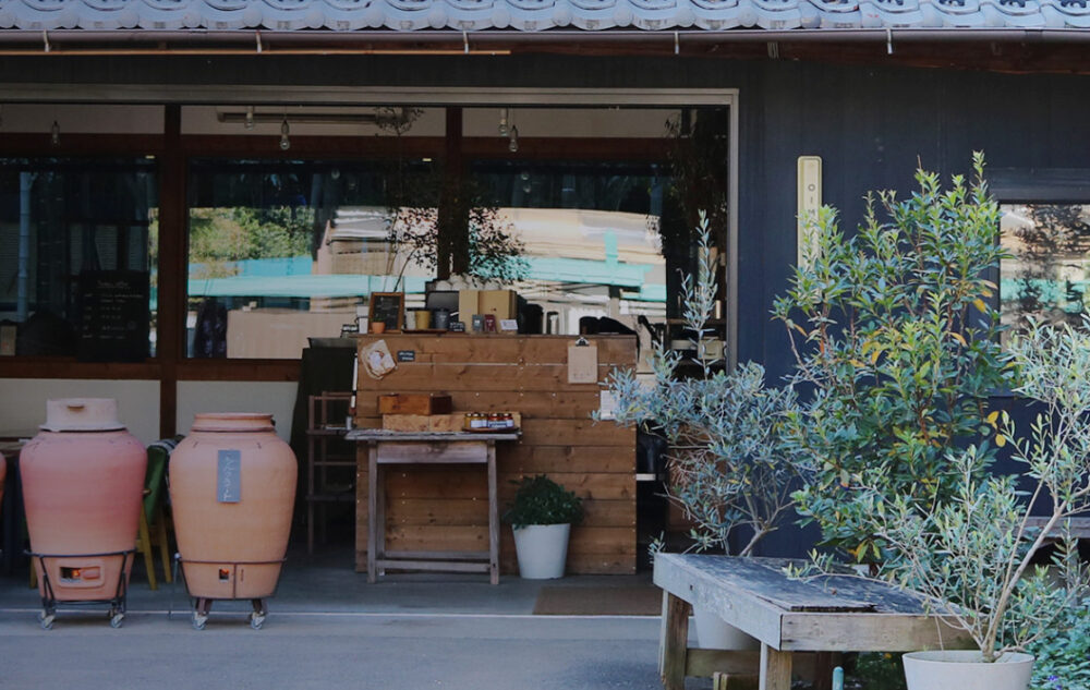 おいもカフェ上富店の案内